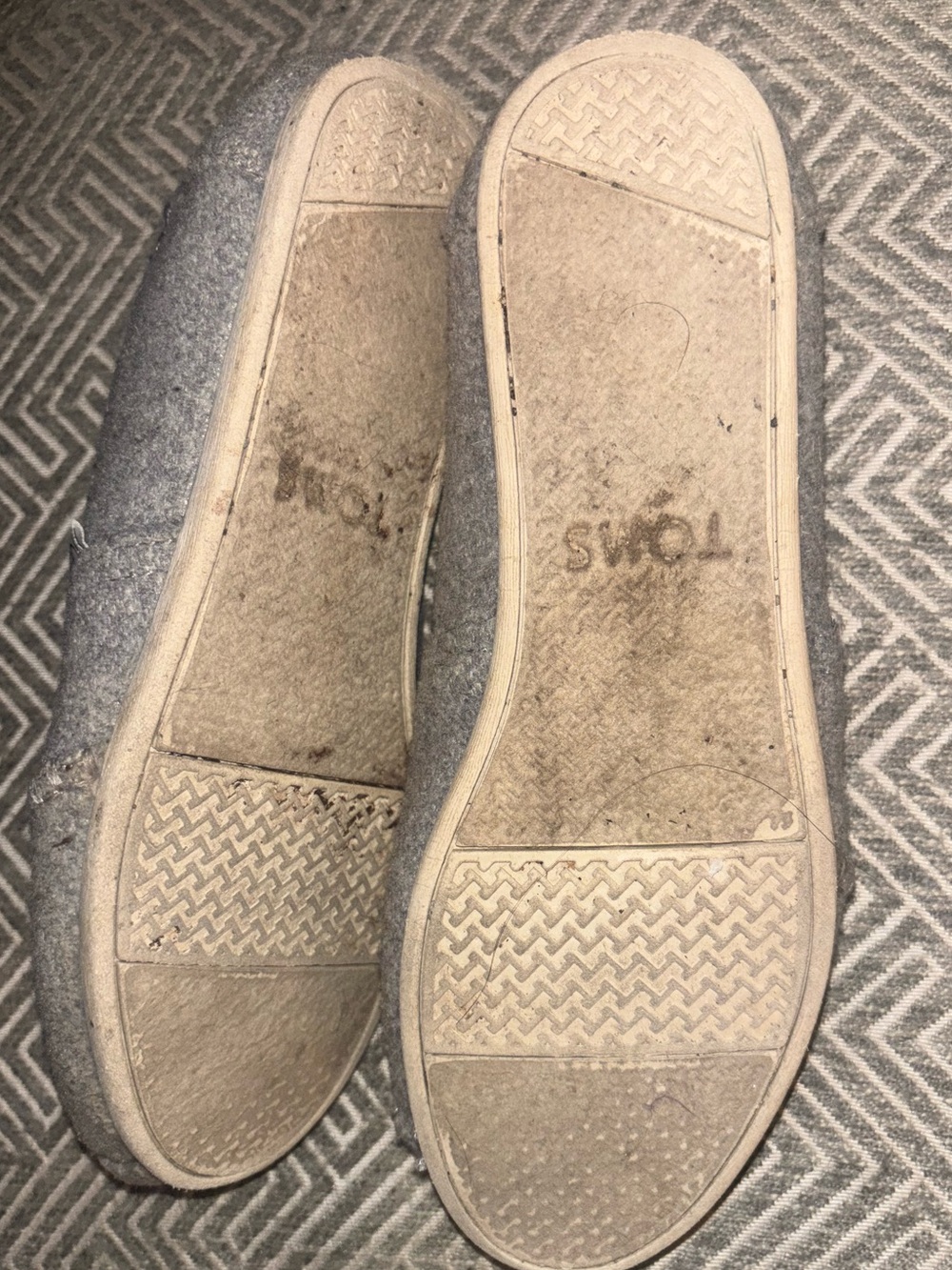 TOMS Gray Felt Faux Fur Lined Alpargata Slip On Shoes Women 7.5 Warm Flats Fall - Picture 6 of 12